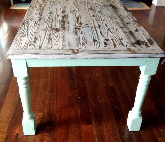 Modern beachy farmhouse table makeover DIY- Pocketful of Paint blog