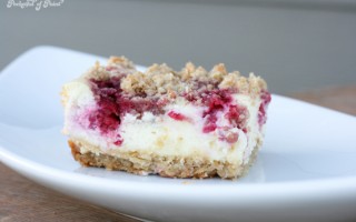 Raspberry Cheesecake Crumble